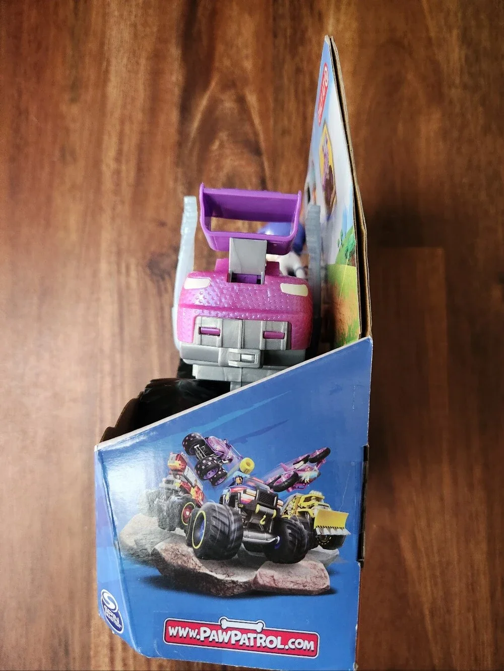 Paw Patrol Rescue Wheels Roxi Exclusive Vehicle & Figure, New in Box